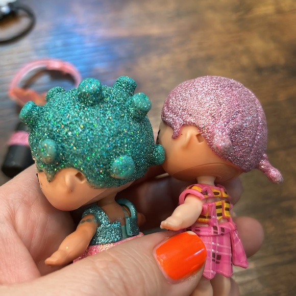 Lol Surprise set bundle of 6 dolls with clothes, cups and accessories doll lot - Picture 12 of 16